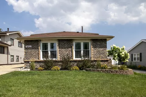 16805 Hilltop Ave, Orland Hills, IL 60487