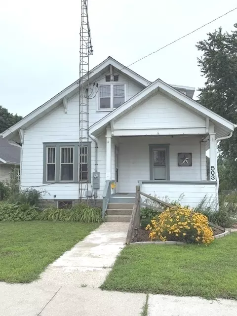 503 N 1st St, Ashton, IL 61006