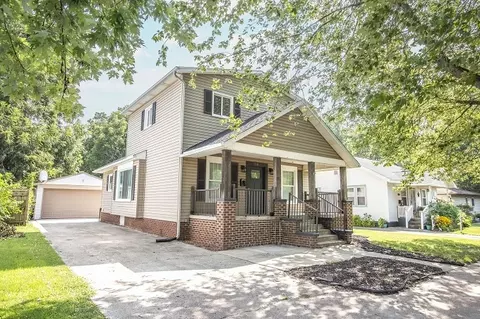 3113 Champaign Ave, Mattoon, IL 61938