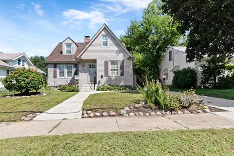 412 Merrill Ave, Loves Park, IL 61111