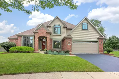 2610 Harlstone Dr, Aurora, IL 60502