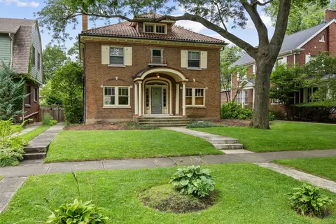 917 Fair Oaks Ave, Oak Park, IL 60302