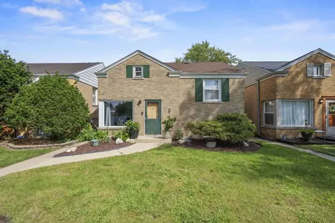 2419 Elm St, River Grove, IL 60171