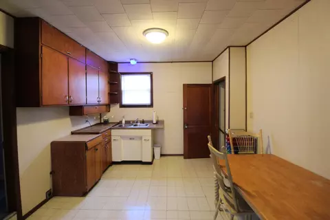 Kitchen - 435 S Myrtle Ave, Kankakee, IL 60901 photo 3 of 3