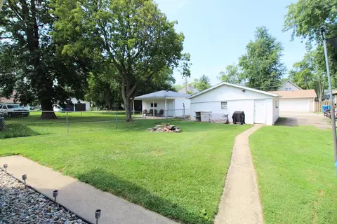 Exterior - 435 S Myrtle Ave, Kankakee, IL 60901 photo 2 of 3