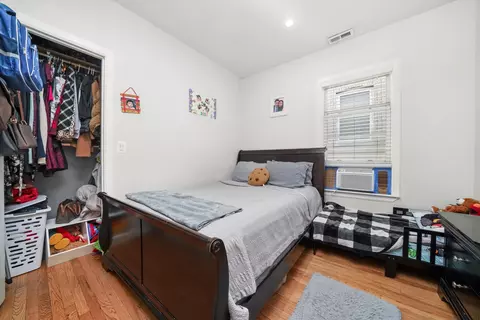 4834 N Ridgeway Ave, Chicago, IL 60625 photo 11