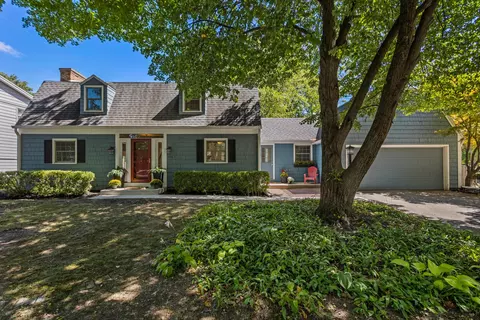 2006 Galen Dr, Champaign, IL 61821