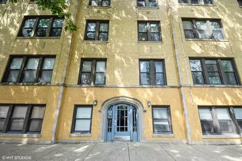 4018 N Spaulding Ave #2, Chicago, IL 60618