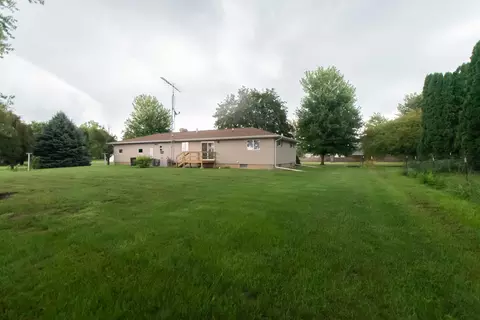 207 S Third St, Harmon, IL 61042 photo 5