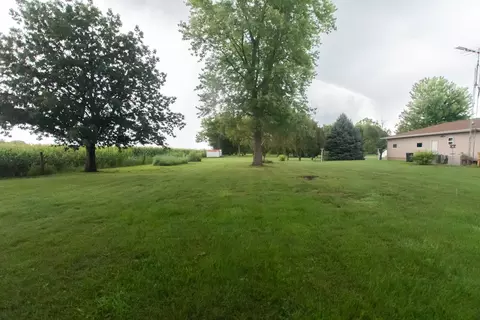 207 S Third St, Harmon, IL 61042 photo 23