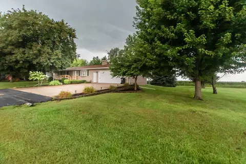 207 S Third St, Harmon, IL 61042 photo 3