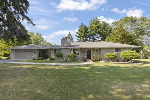 213 Redbud Dr, Joliet, IL 60433