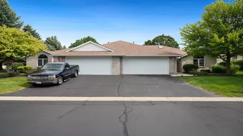103 Red Barn Ln, Rockton, IL 61072