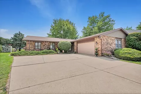 760 Beauregard Ct, Bourbonnais, IL 60914
