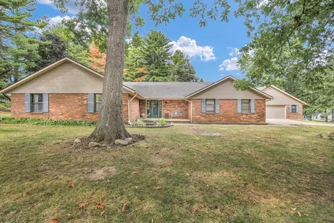 43 Glenn Dr, White Heath, IL 61884 photo 1