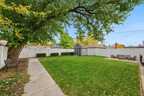 Exterior - Undisclosed, Brookfield, IL 60513 photo 4 of 5