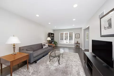 Living - Undisclosed, Brookfield, IL 60513 photo 2 of 4