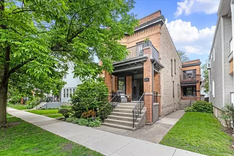 2158 W Giddings St #1, Chicago, IL 60625