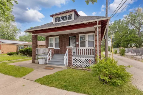 Exterior - Undisclosed, Chicago, IL 60628 photo 4 of 5