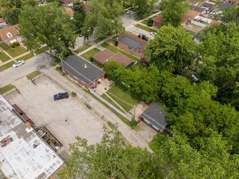 View/Area - Undisclosed, Chicago, IL 60628 photo 2 of 4