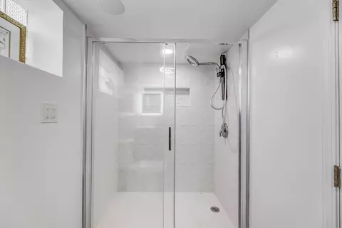 Bath - Undisclosed, Chicago, IL 60628 photo 5 of 5