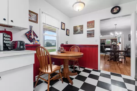 15212 Willowbrook Rd, South Beloit, IL 61080 photo 6