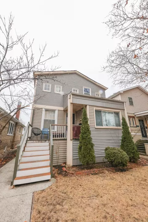 5351 N Kimball Ave, Chicago, IL 60625