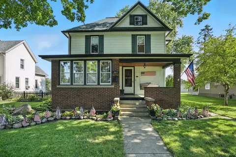 285 W Third St, Manteno, IL 60950