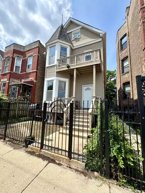 2342 N Kimball Ave, Chicago, IL 60647