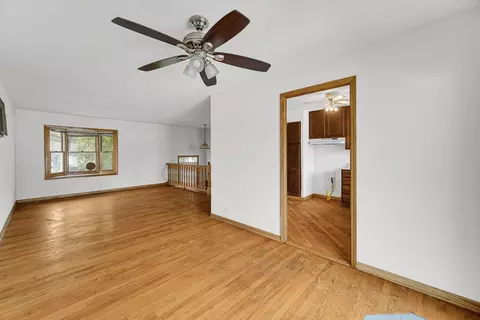 Living - 336 Cherry Ln, Glenview, IL 60025 photo 4 of 4