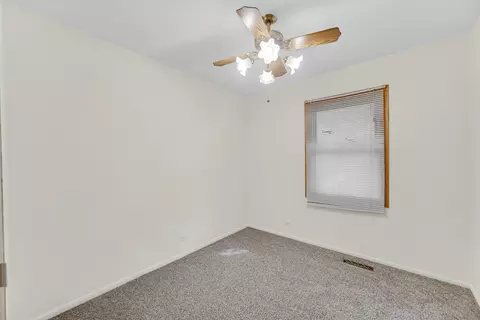 Bedroom - 336 Cherry Ln, Glenview, IL 60025 photo 3 of 3