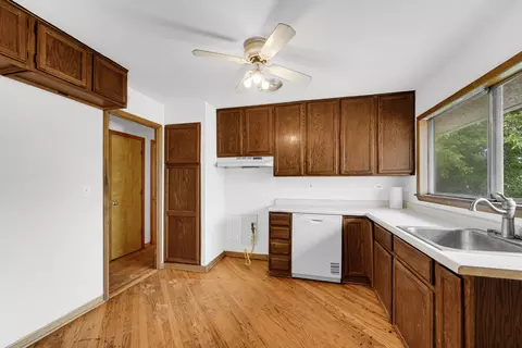 Kitchen - 336 Cherry Ln, Glenview, IL 60025 photo 2 of 3