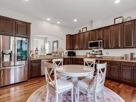 2708 Chevy Chase Ln, Naperville, IL 60564 photo 6