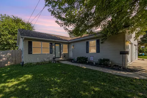 971 Wauponsee St, Morris, IL 60450