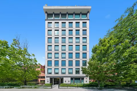 550 W Wellington Ave #3E, Chicago, IL 60657