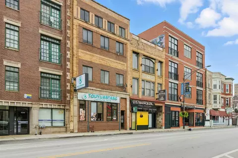 3347 N Clark St #3E, Chicago, IL 60657