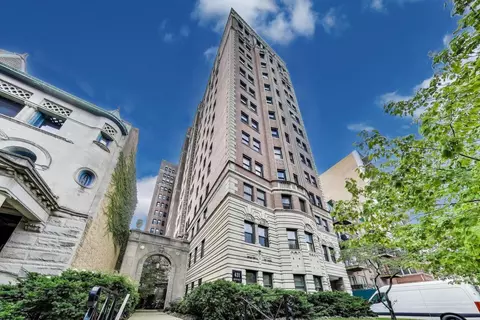 431 W Oakdale Ave #11A, Chicago, IL 60657