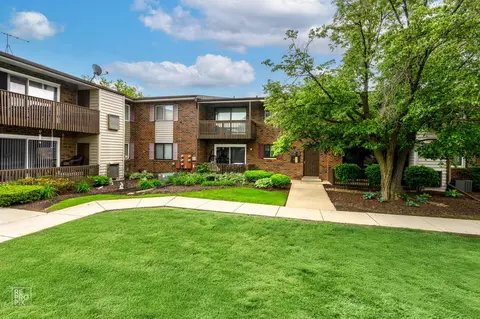 6724 181st St #1513, Tinley Park, IL 60477