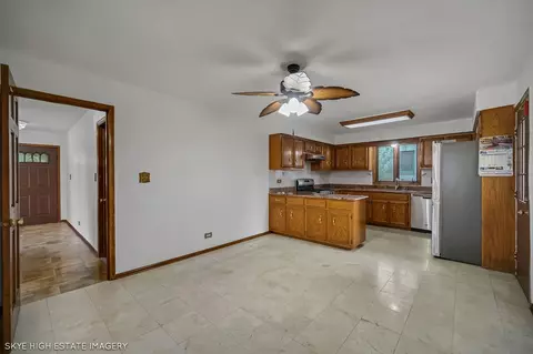 9149 Beloit Ave, Bridgeview, IL 60455 photo 15