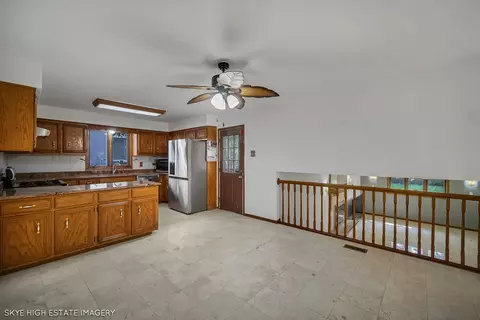 9149 Beloit Ave, Bridgeview, IL 60455 photo 14