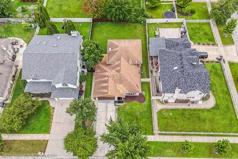 9149 Beloit Ave, Bridgeview, IL 60455 photo 3