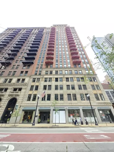 208 W Washington St #1211, Chicago, IL 60606