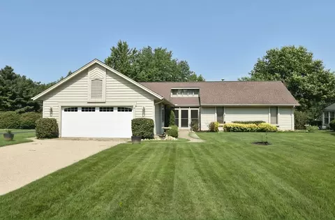 314 Eller Dr, East Peoria, IL 61611
