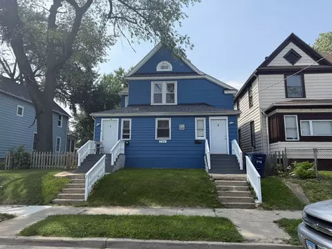 706 Martin Luther King Dr, Waukegan, IL 60085