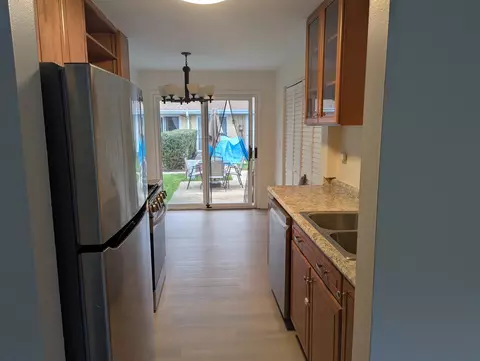 Kitchen - 803 Valley Stream Dr, Wheeling, IL 60090 photo 1 of 3