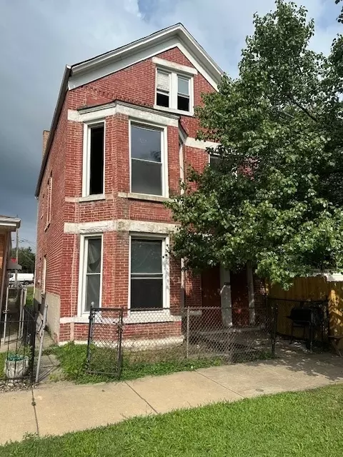 10008 S Indiana Ave, Chicago, IL 60628