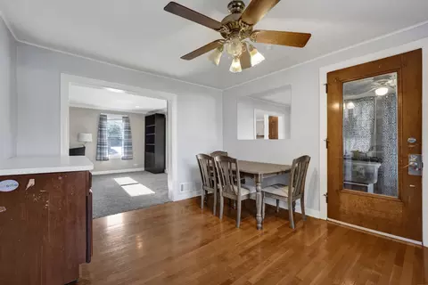 432 E 8th St, Lockport, IL 60441 photo 2