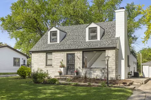 920 Hammerschmidt Ave, Lombard, IL 60148