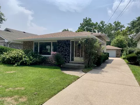 6541 Crescent Ct, Oak Lawn, IL 60453