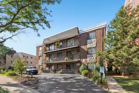 1650 Mill St #206, Des Plaines, IL 60016